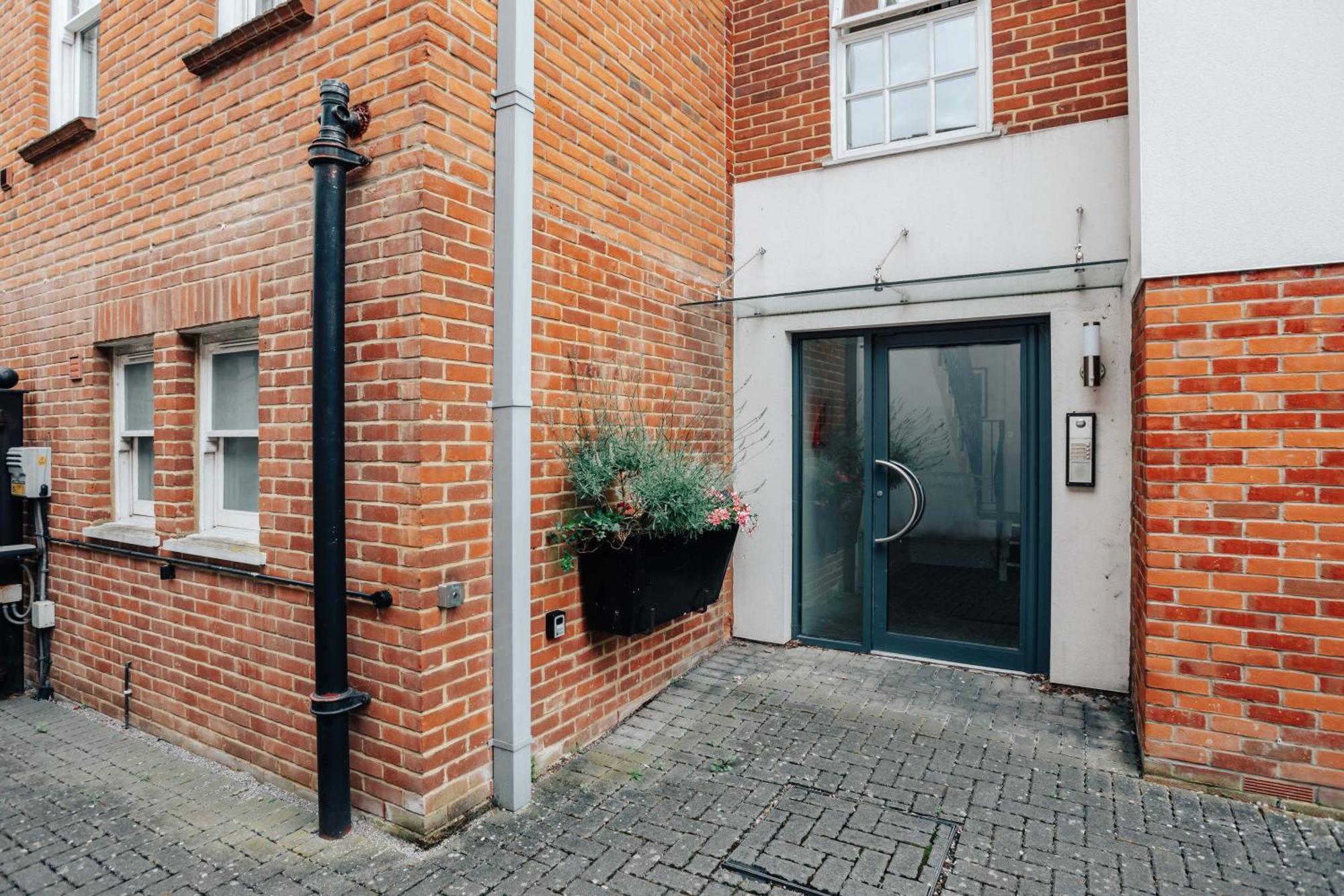 Appartement Henley Town Centre With Parking Extérieur photo